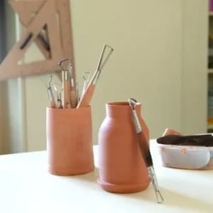 Clay-Modern-Pen-Stand
